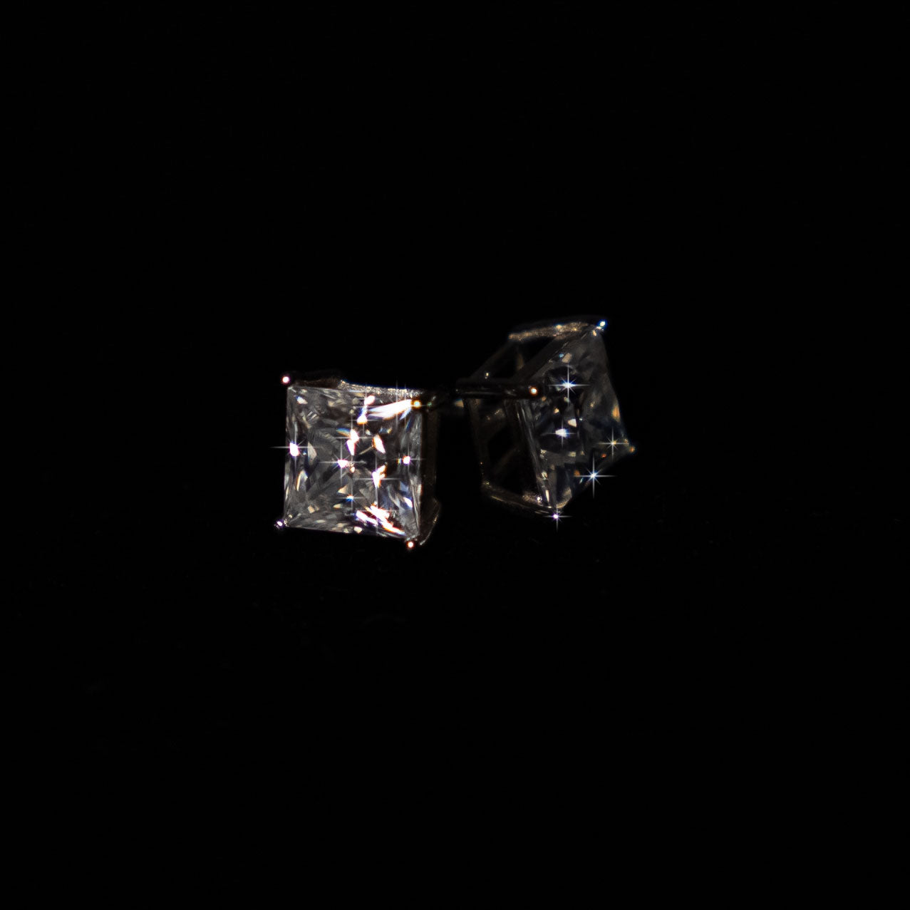 Square Studs 4ct